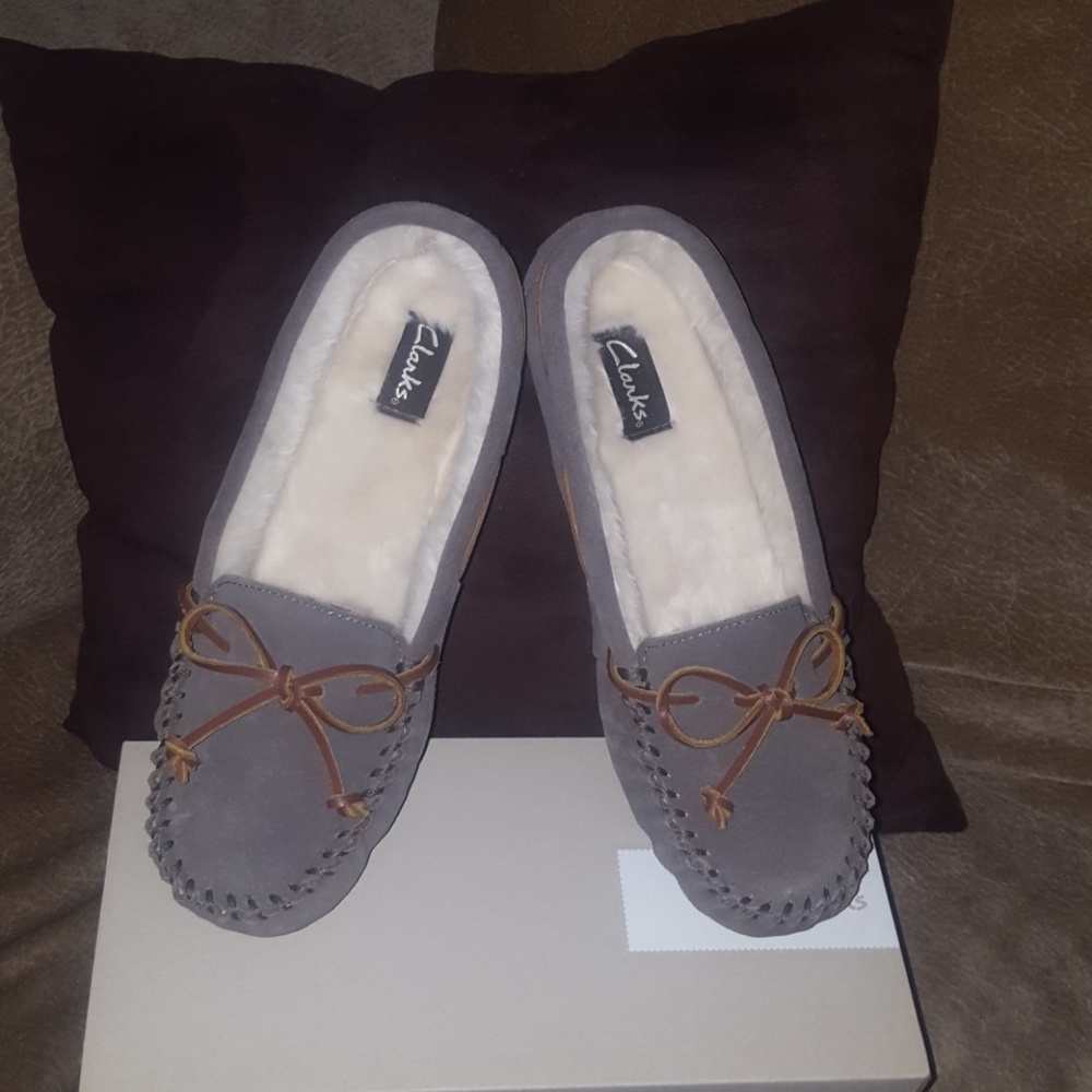 Clark moccasins  sluppers
